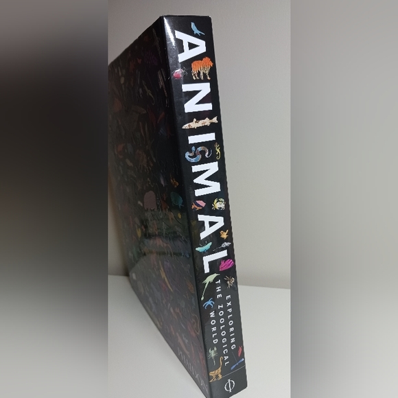 Animal, Exploring the Zoological World is a visually stunning and broad-ranging - Picture 2 of 6